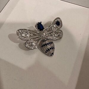 Zircon Bee Brooch - Women's Jewelry